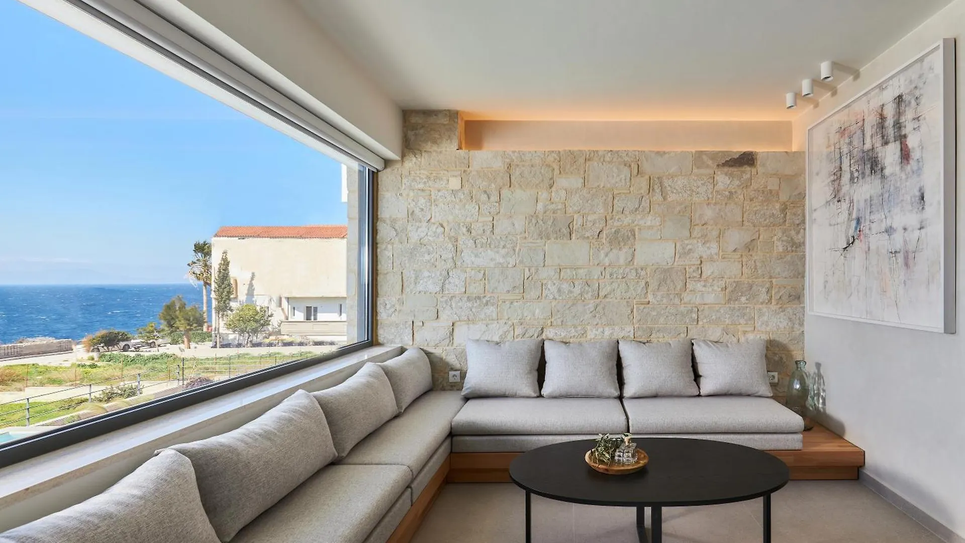 Pachnes Luxury Apartments - Heated Pool, Sea View Kounoupidhianá
